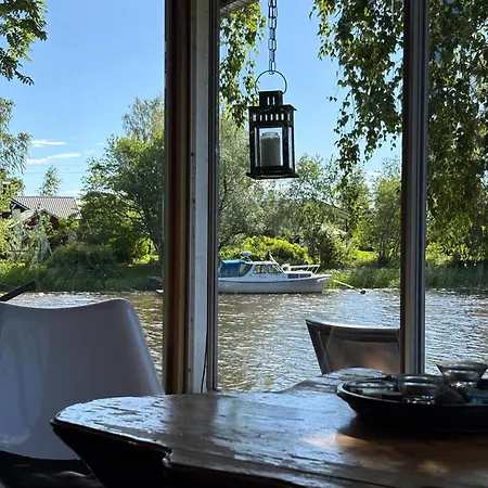 Chalet Joenranta Moekki Pihasaunalla - Pori
